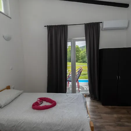 Greenoasis Villa *